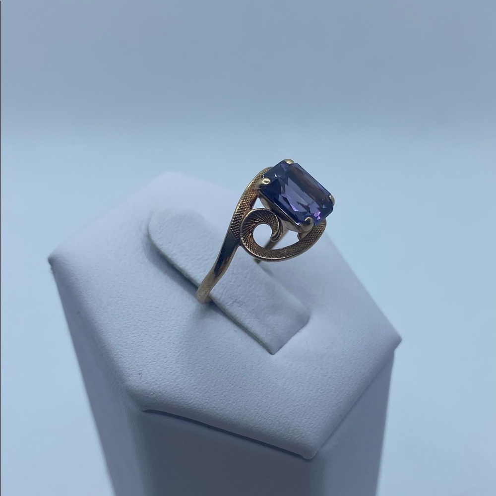 10k amethyst ring - Picture 5 of 12